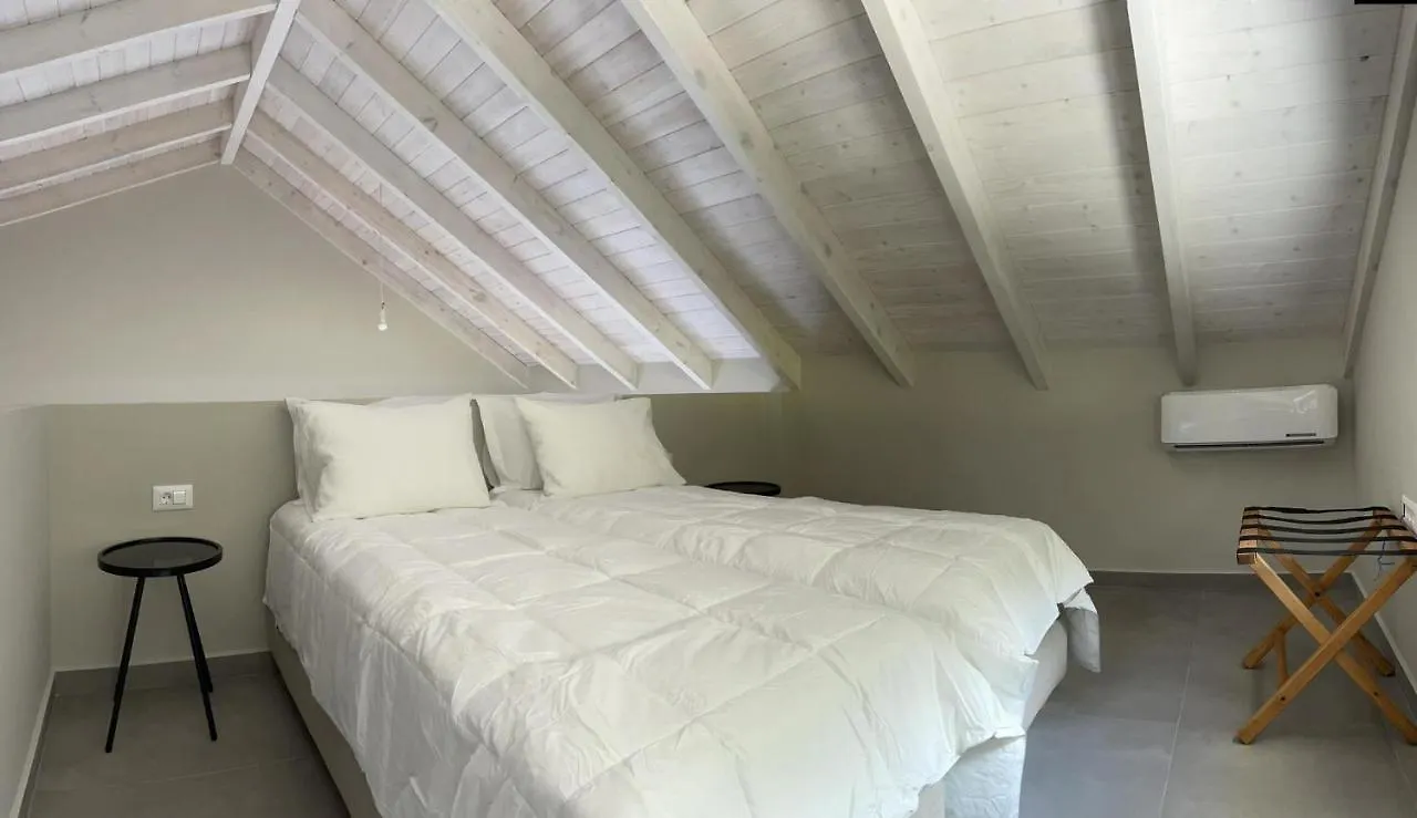 Myrtia Villas I Anomeria 0*,